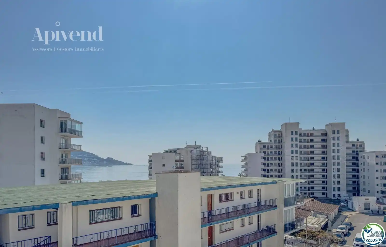 Flat with pool for sale in Punta Llevant