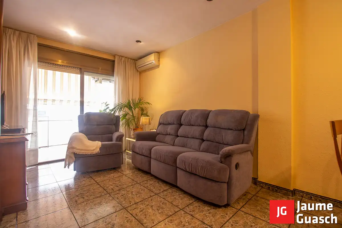 Sala d'estar de Pis en venda en Torredembarra amb Aire condicionat, Calefacció i Terrassa