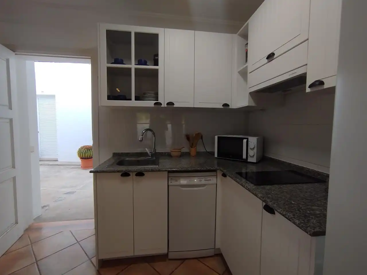 Cuina de Casa adosada de lloguer en Mogán amb Aire condicionat, Terrassa i Es permeten mascotes