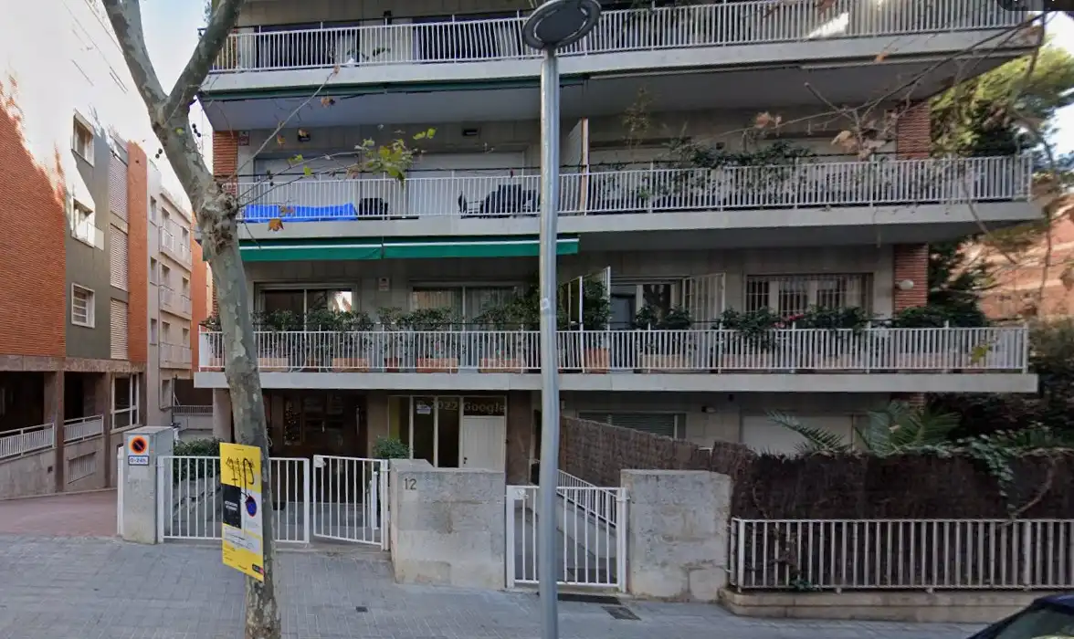 Außenansicht von Wohnung zur Miete in Barcelona mit Klimaanlage, Heizung und Parkett