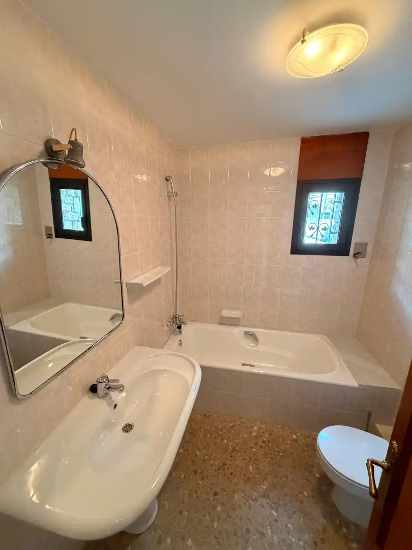Baño de Casa o chalet en venta en Sant Julià de Lòria con Calefacción, Jardín privado y Terraza