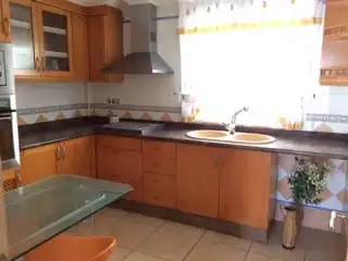 Cocina de Casa adosada en venta en Tavernes de la Valldigna con Aire acondicionado, Calefacción y Terraza