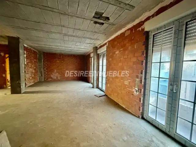 Buildings for sale in Valencia