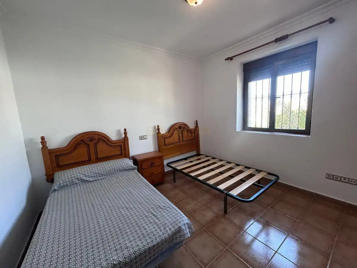 Dormitori de Casa o xalet en venda en Álora amb Calefacció, Terrassa i Traster