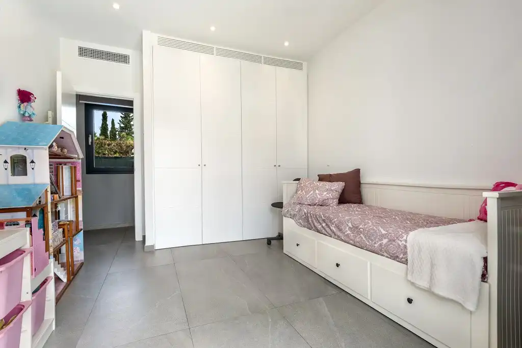 Dormitori de Casa o xalet en venda en Sa Pobla amb Jardí privat i Terrassa