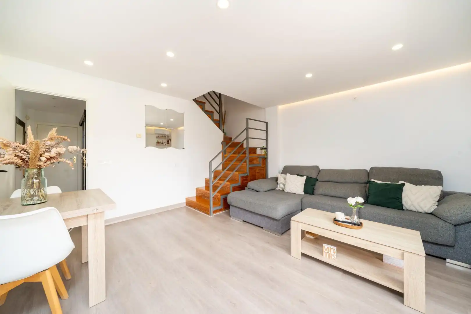Flat with terrace for sale in Carrer d'Antoni Gaudí, imagen 3