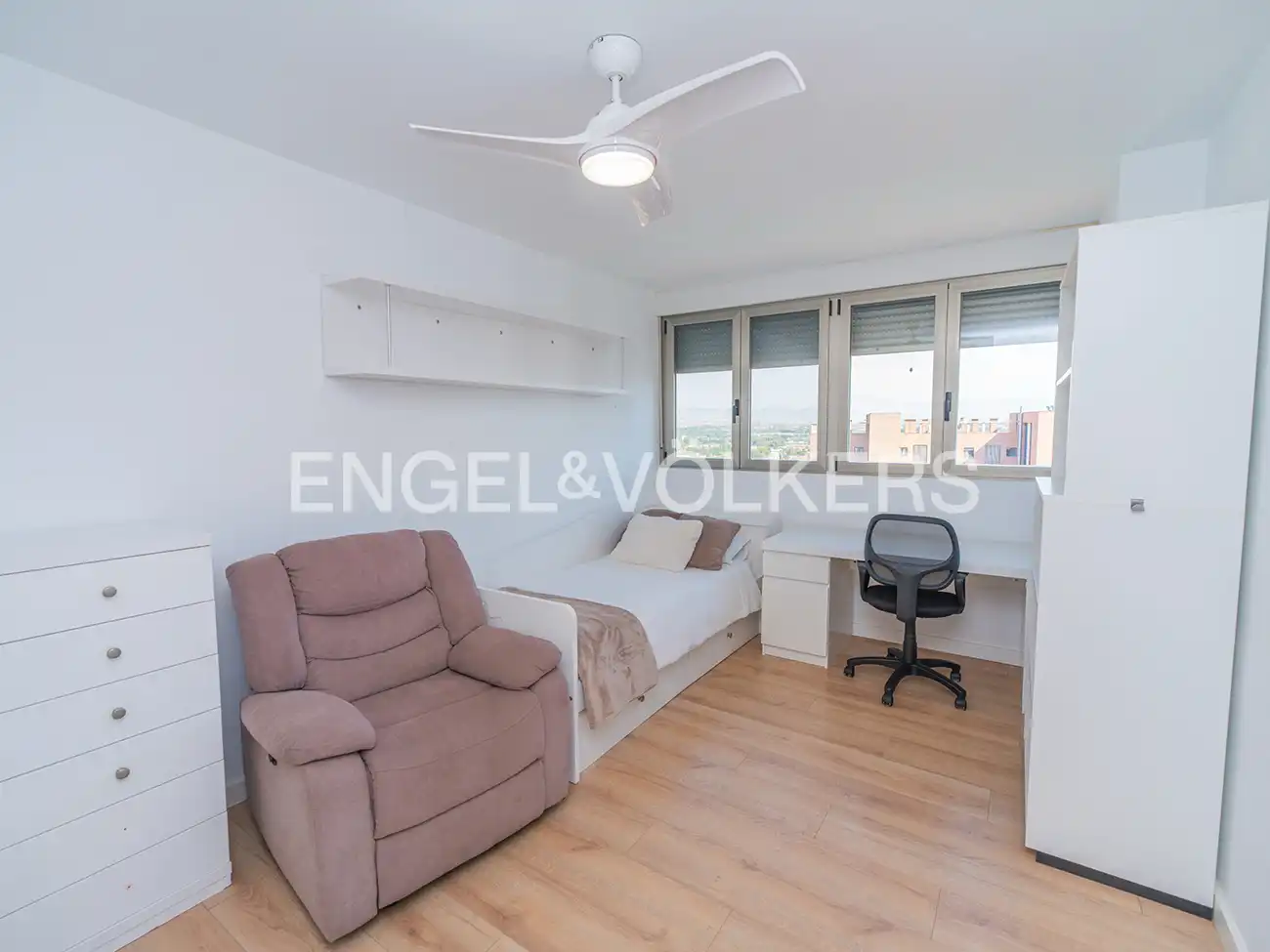 Bedroom of Attic for rent in Alicante / Alacant  with Air Conditioner, Heating and Terrace