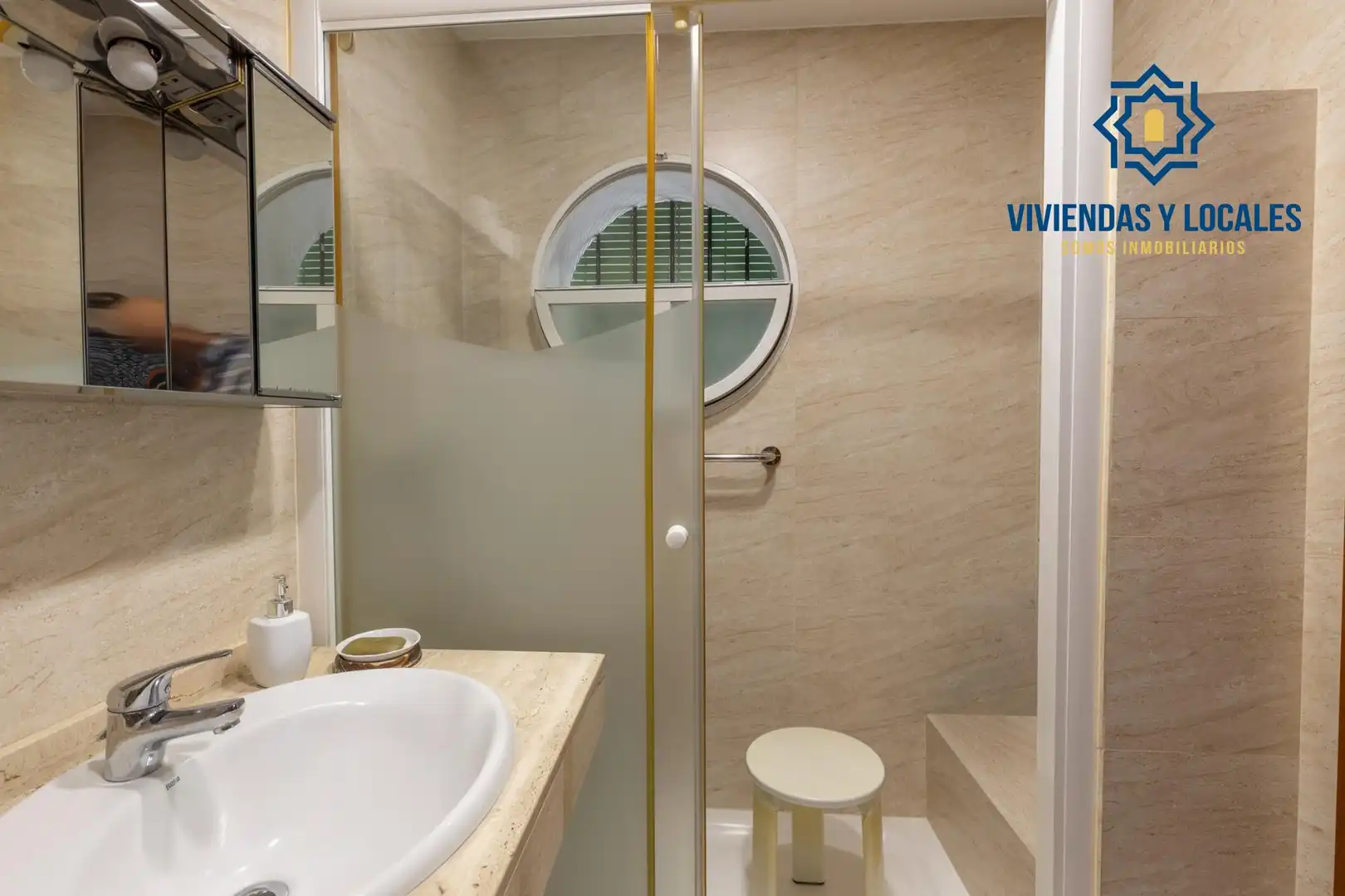 Baño de Casa o chalet en venta en La Zubia con Aire acondicionado, Calefacción y Jardín privado