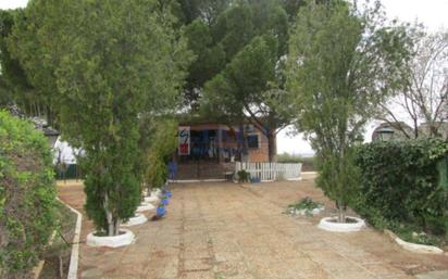 Jardí de Finca rústica en venda en Valdepeñas amb Aire condicionat i Piscina