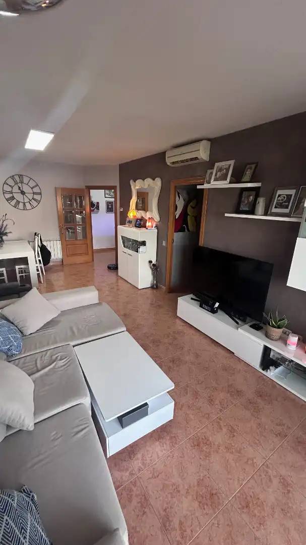 Living room of Flat for sale in Pineda de Mar  with Air Conditioner, Heating and Balcony