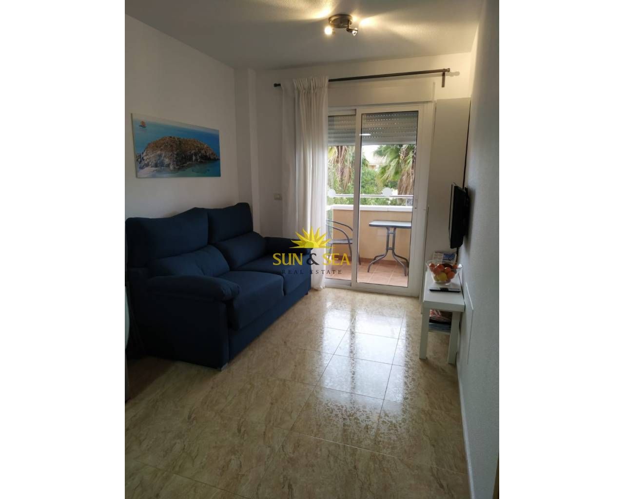 Sala d'estar de Apartament de lloguer en Cartagena amb Aire condicionat, Calefacció i Piscina