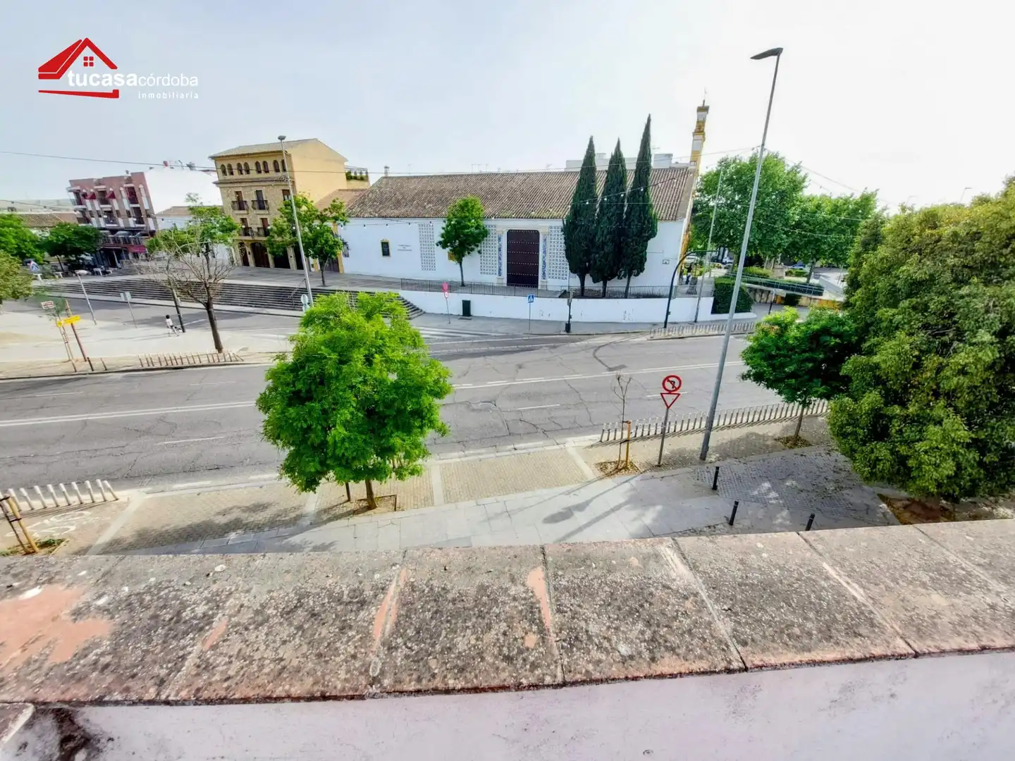 Vista exterior de Casa o chalet en venta en  Córdoba Capital con Terraza y Balcón
