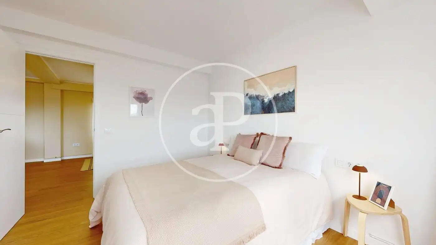 Schlafzimmer von Wohnung zur Miete in Valencia mit Klimaanlage, Heizung und Möbliert