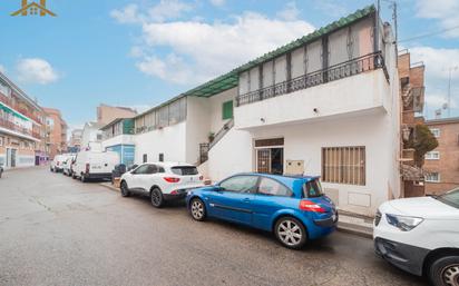 Vista exterior de Planta baixa en venda en Majadahonda amb Calefacció, Terrassa i Forn