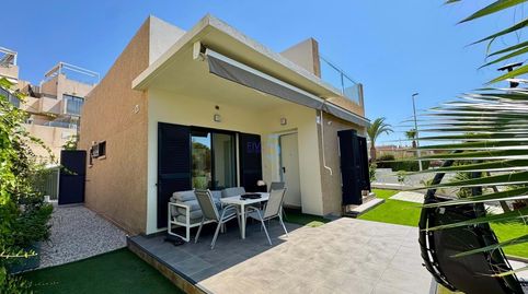 Foto 2 de Casa o xalet en venda a Calle del Rocio, La Zenia, Orihuela