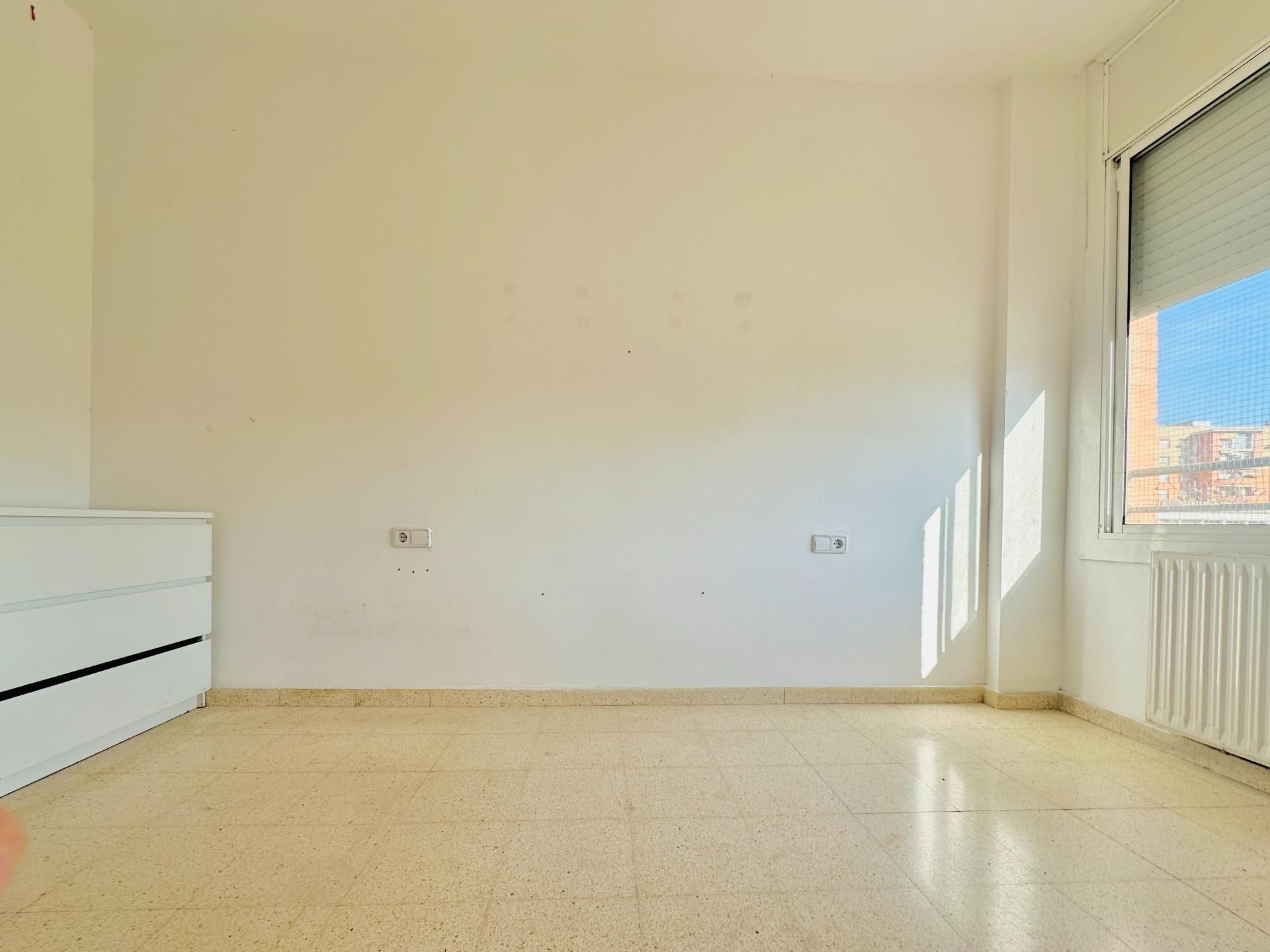 Flat for sale in Sabadell  with Heating and Balcony
