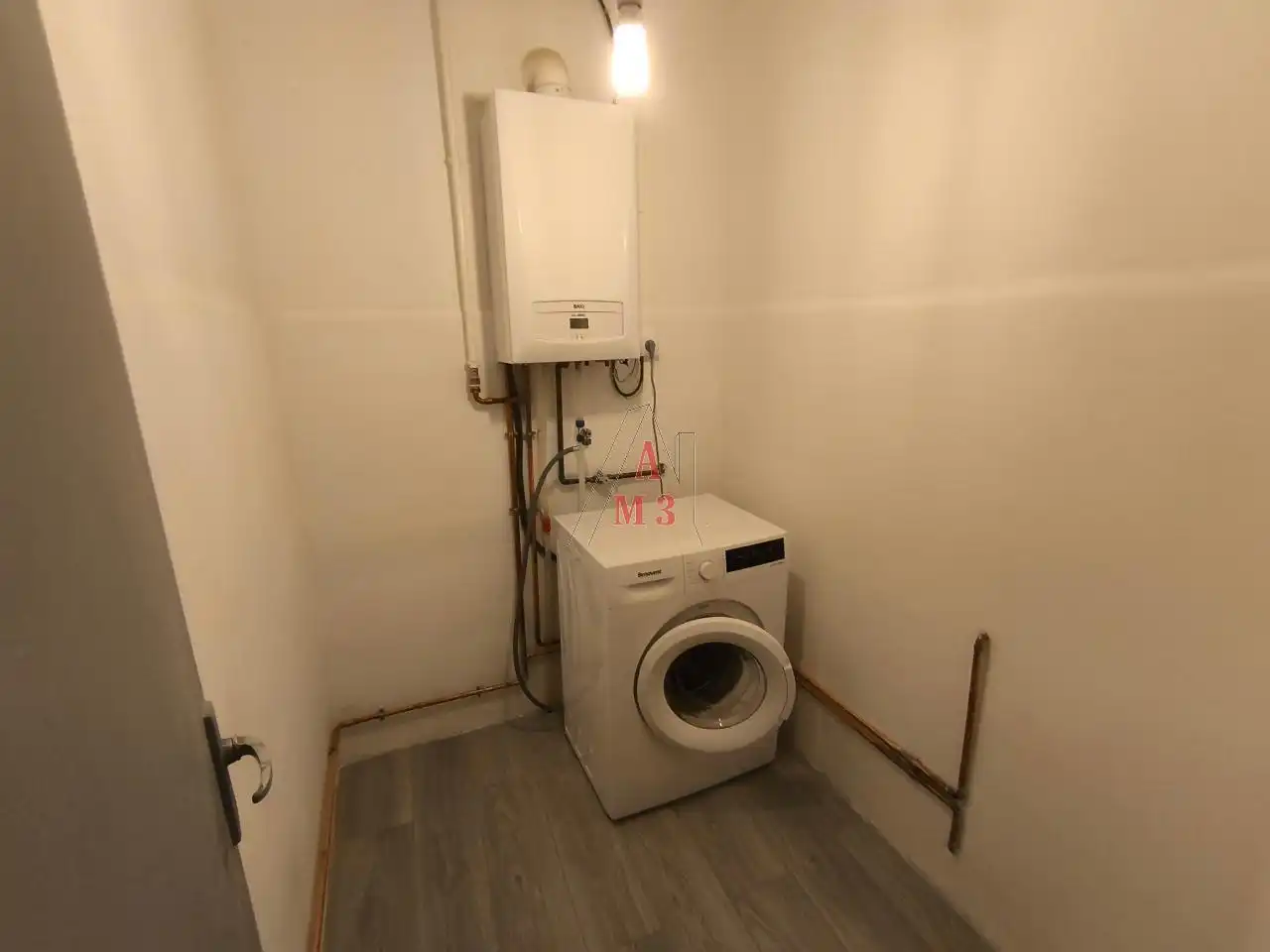 Baño de Piso para compartir en León Capital  con Calefacción y Amueblado