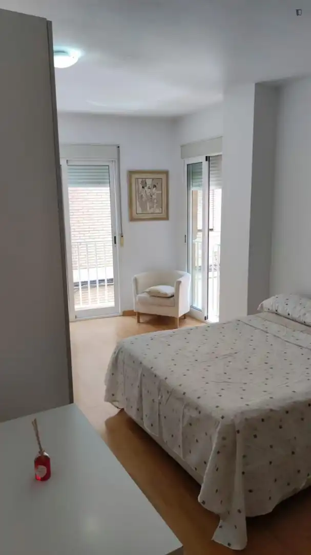 Schlafzimmer von Wohnungen zur untervermieten in  Murcia Capital mit Möbliert, Ofen und Mikrowelle