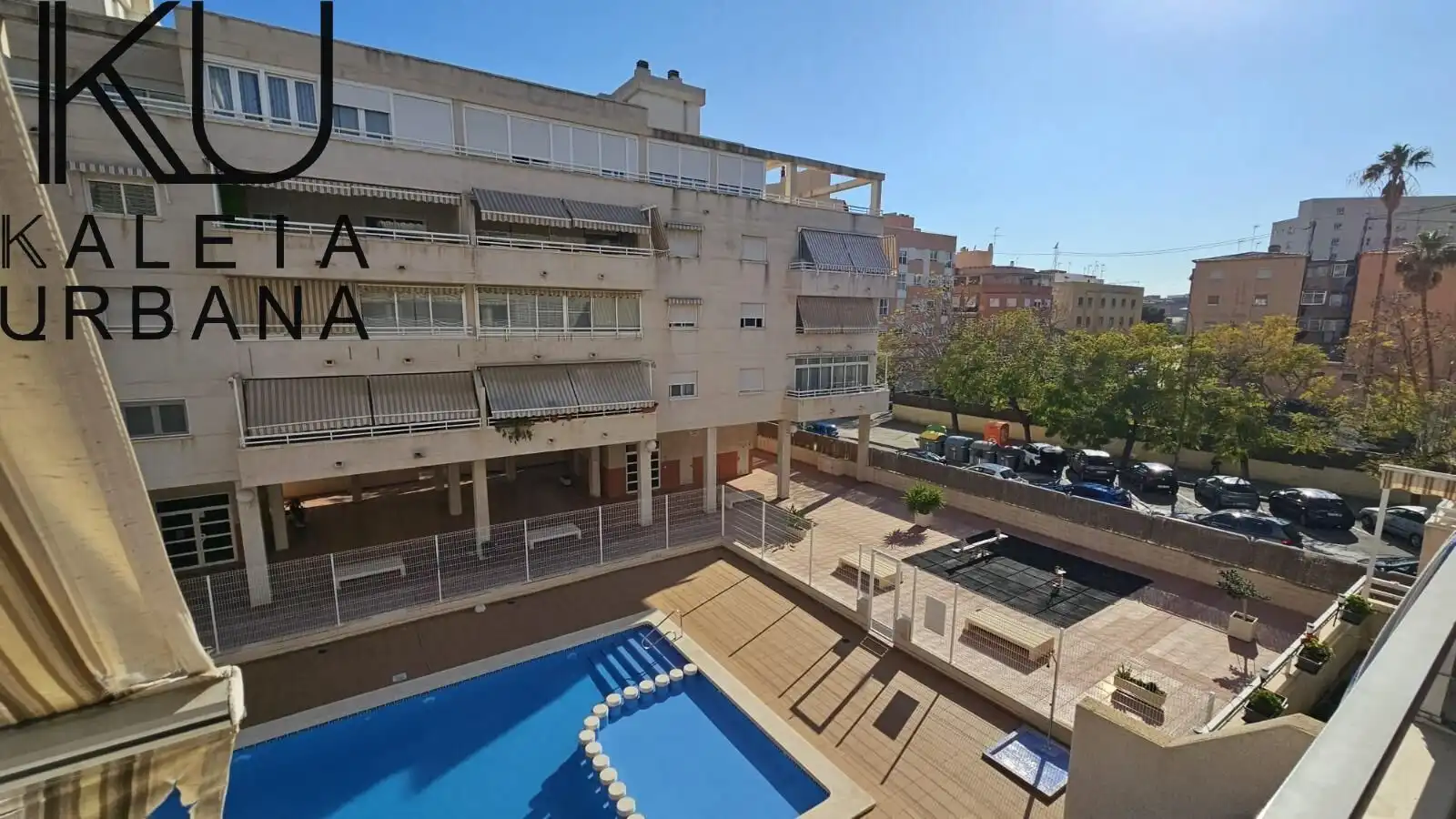 Piso en venta en Alicante / Alacant con Aire acondicionado, Terraza y Balcón