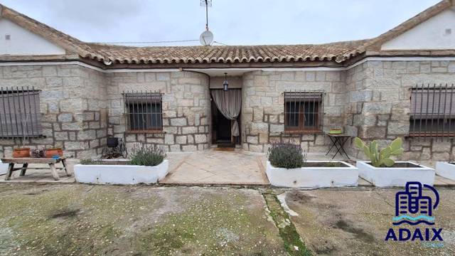Casa-chalet en Venta en Orgaz