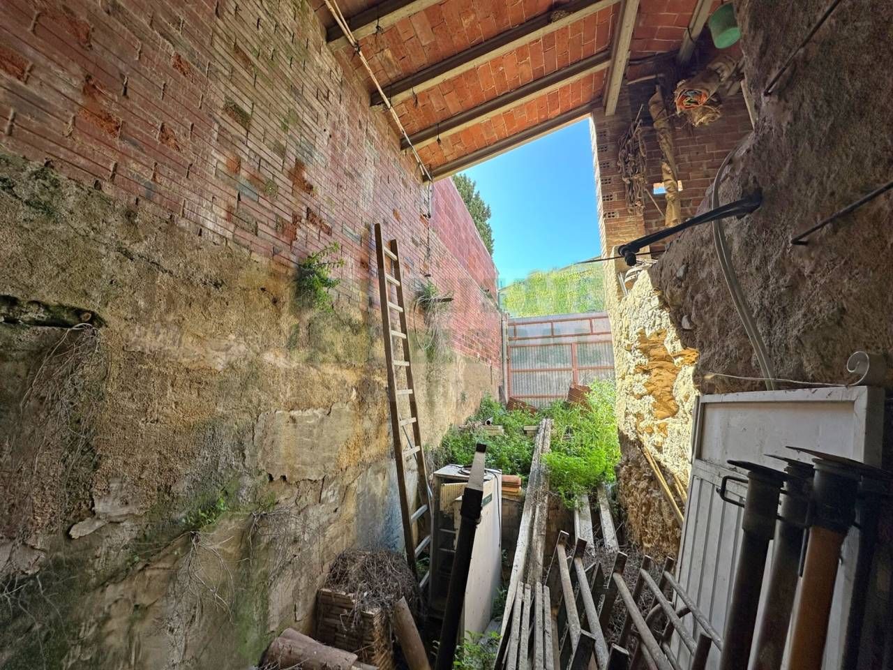 Finca rústica en venta en La Bisbal d'Empordà con Jardín privado