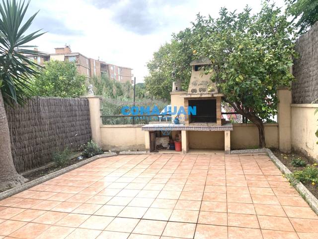 Casa adosada en Venta en Vista Alegre