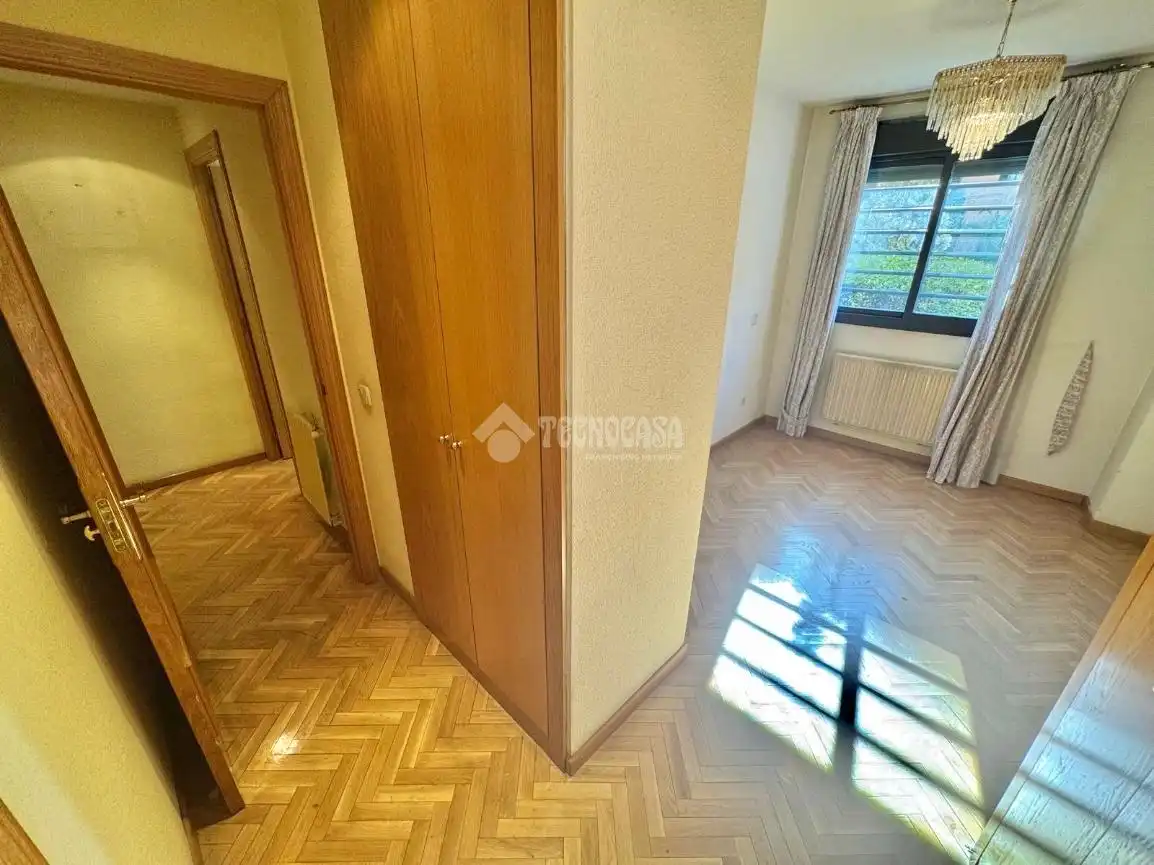 Bedroom of Flat for sale in Madrid  with Heating and Community pool