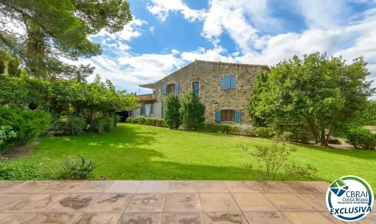 Houses for sale in Espolla, Girona