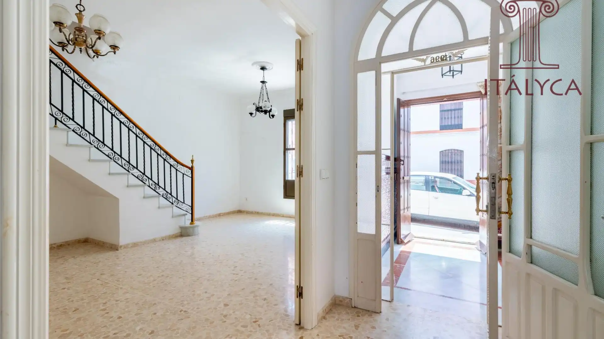 Casa o chalet en venta en Aznalcázar con Terraza, Trastero y Balcón