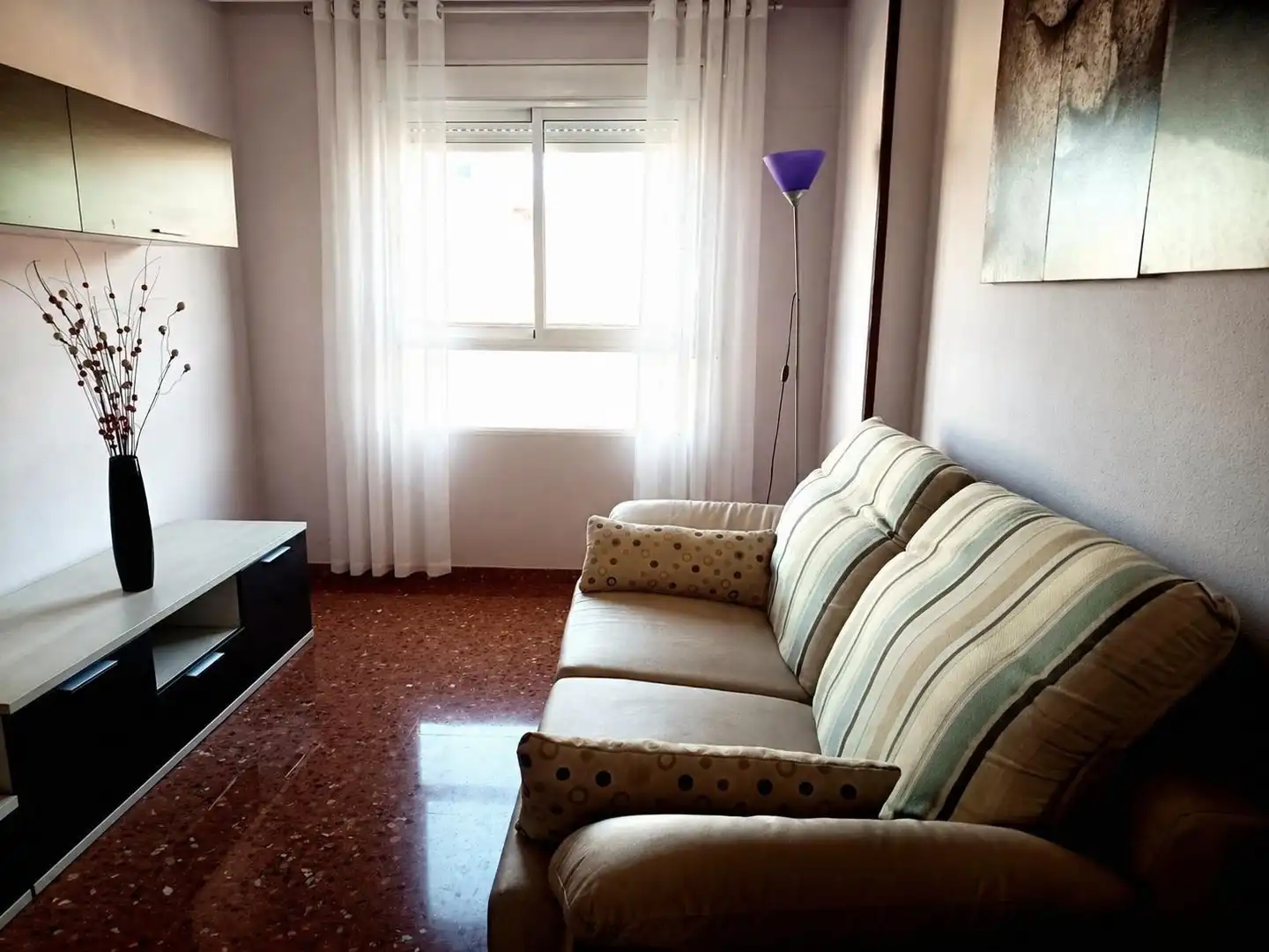 Sala d'estar de Pis en venda en Alicante / Alacant amb Piscina comunitària