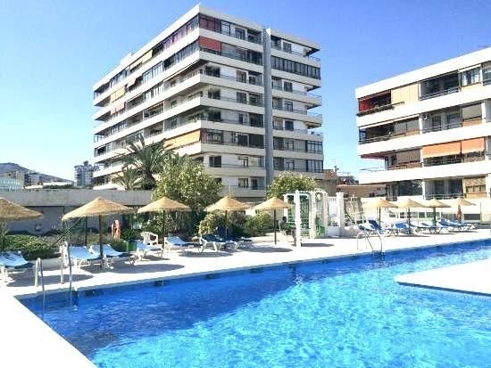 Piscina de Estudi en venda en Torremolinos amb Aire condicionat, Calefacció i Jardí privat