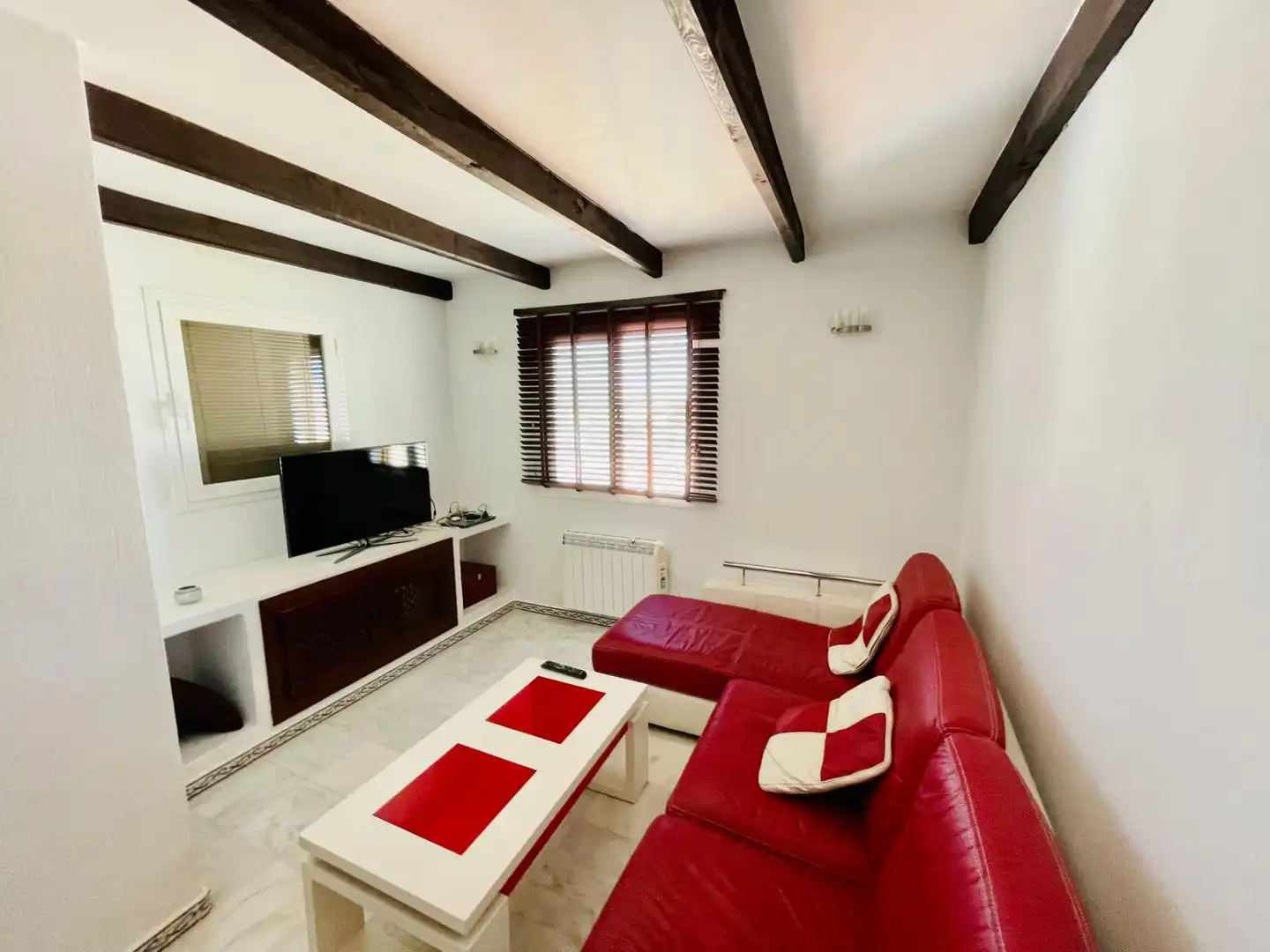 Sala d'estar de Apartament en venda en Torrevieja amb Jardí privat, Terrassa i Moblat