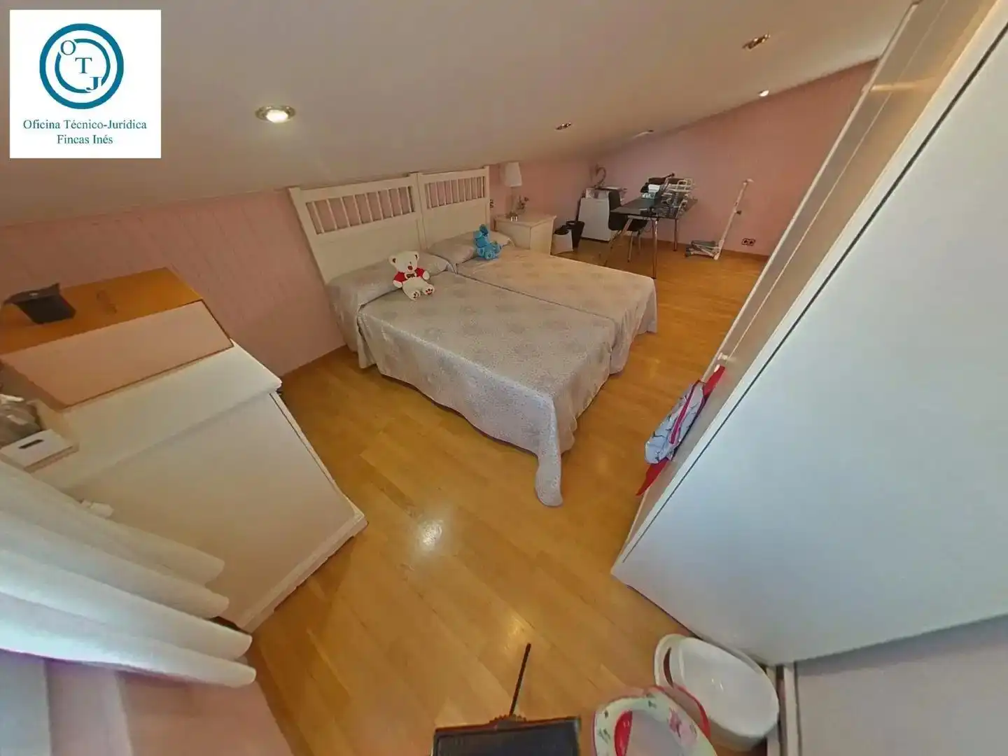 Habitación de Casa o chalet en venta en Sant Fost de Campsentelles con Aire acondicionado, Calefacción y Jardín privado