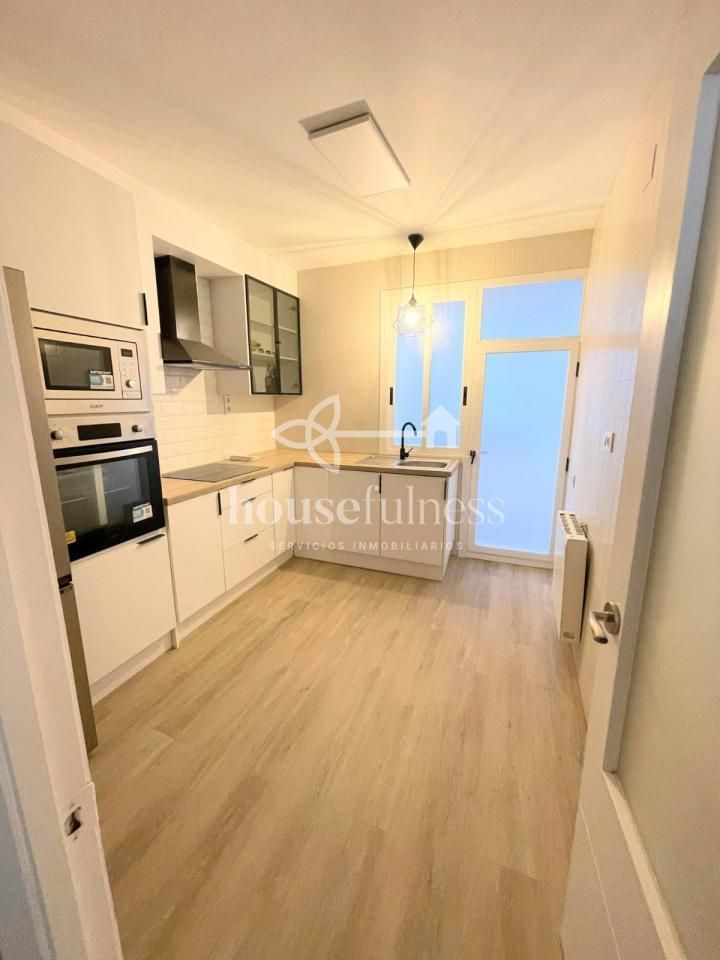 Cocina de Piso en venta en Ferrol con Calefacción, Terraza y Trastero