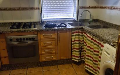 Kitchen of Flat for sale in  Granada Capital  with Furnished and Balcony