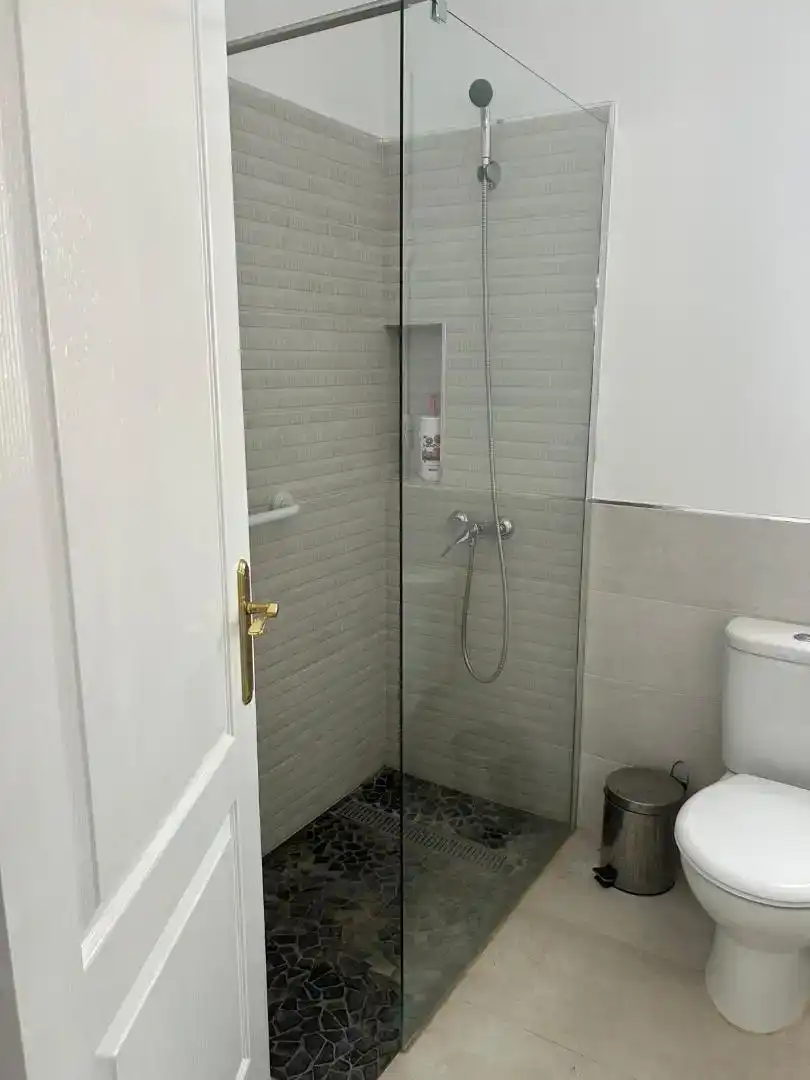 Badezimmer von Maisonette zum Verkauf in Telde mit Abstellraum, Ofen und Balkon