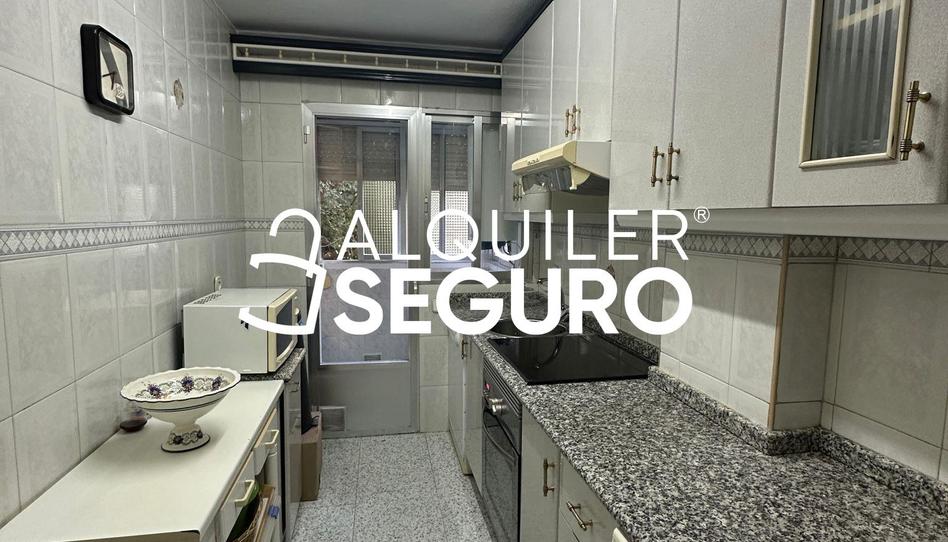 Foto 1 de Pis de lloguer a Apóstol Santiago, Ventas, Madrid