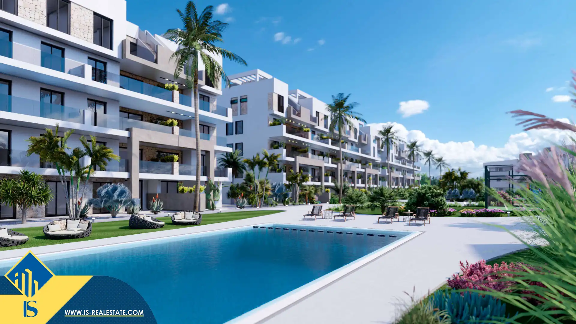 Apartment with pool for sale in El Raso