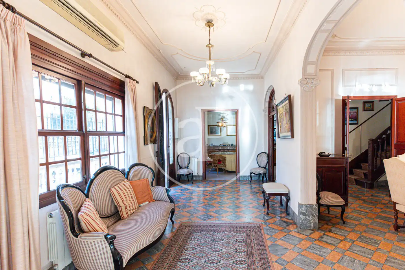 Houses for sale in Carrer de Victorio Luzuriaga, Sant Agustí