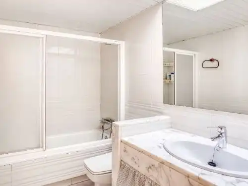 Bathroom of Detached homes for sale in Torredembarra  with Air Conditioner, Private garden and Terrace