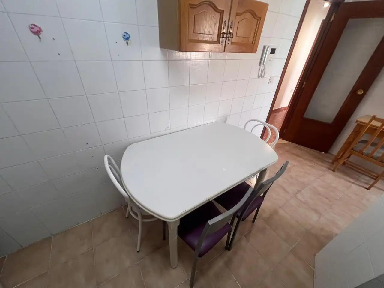 Habitació a calle de Torrevella, La Raïosa