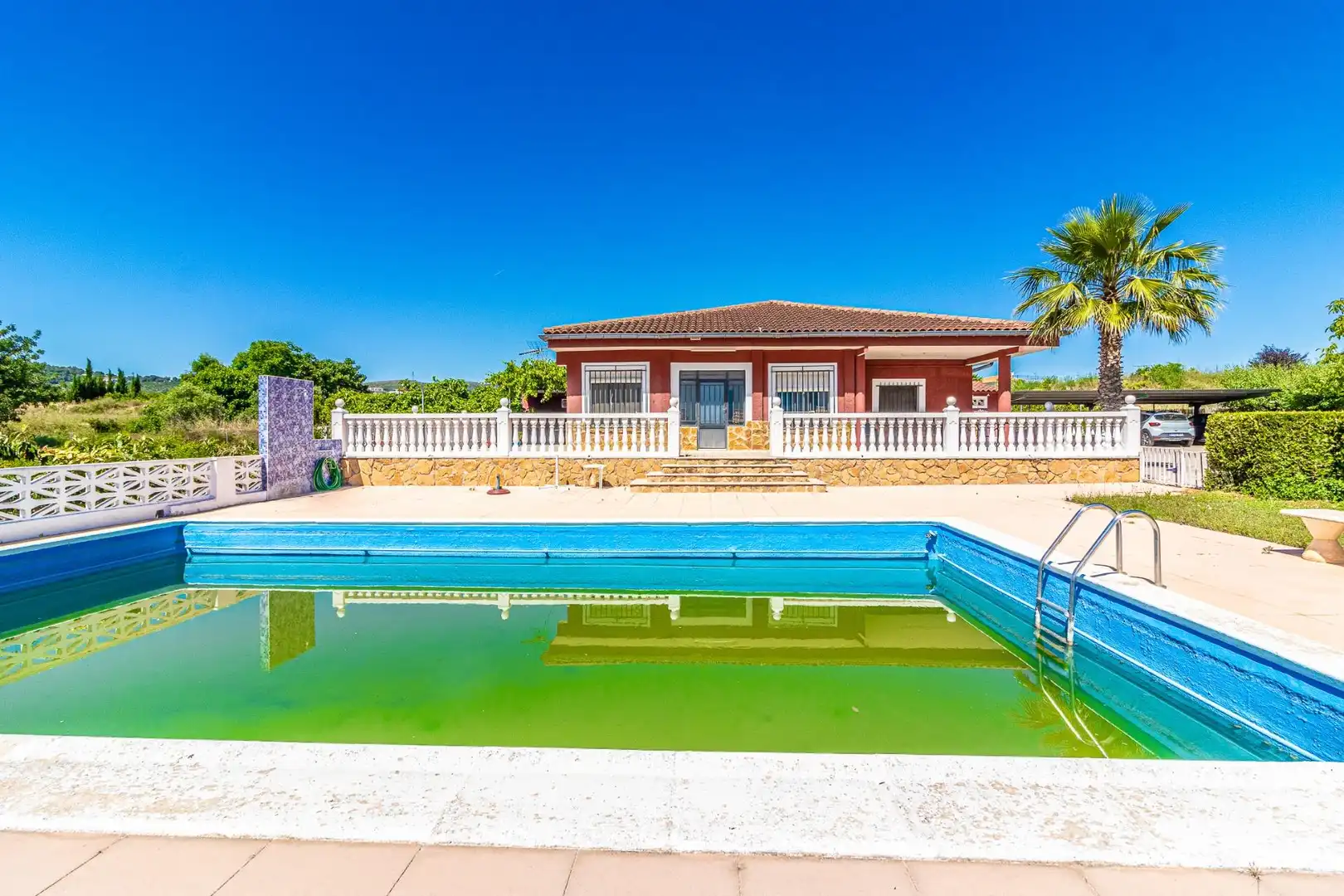 Schwimmbecken von Haus oder Chalet zum Verkauf in Carlet mit Privatgarten, Terrasse und Schwimmbad