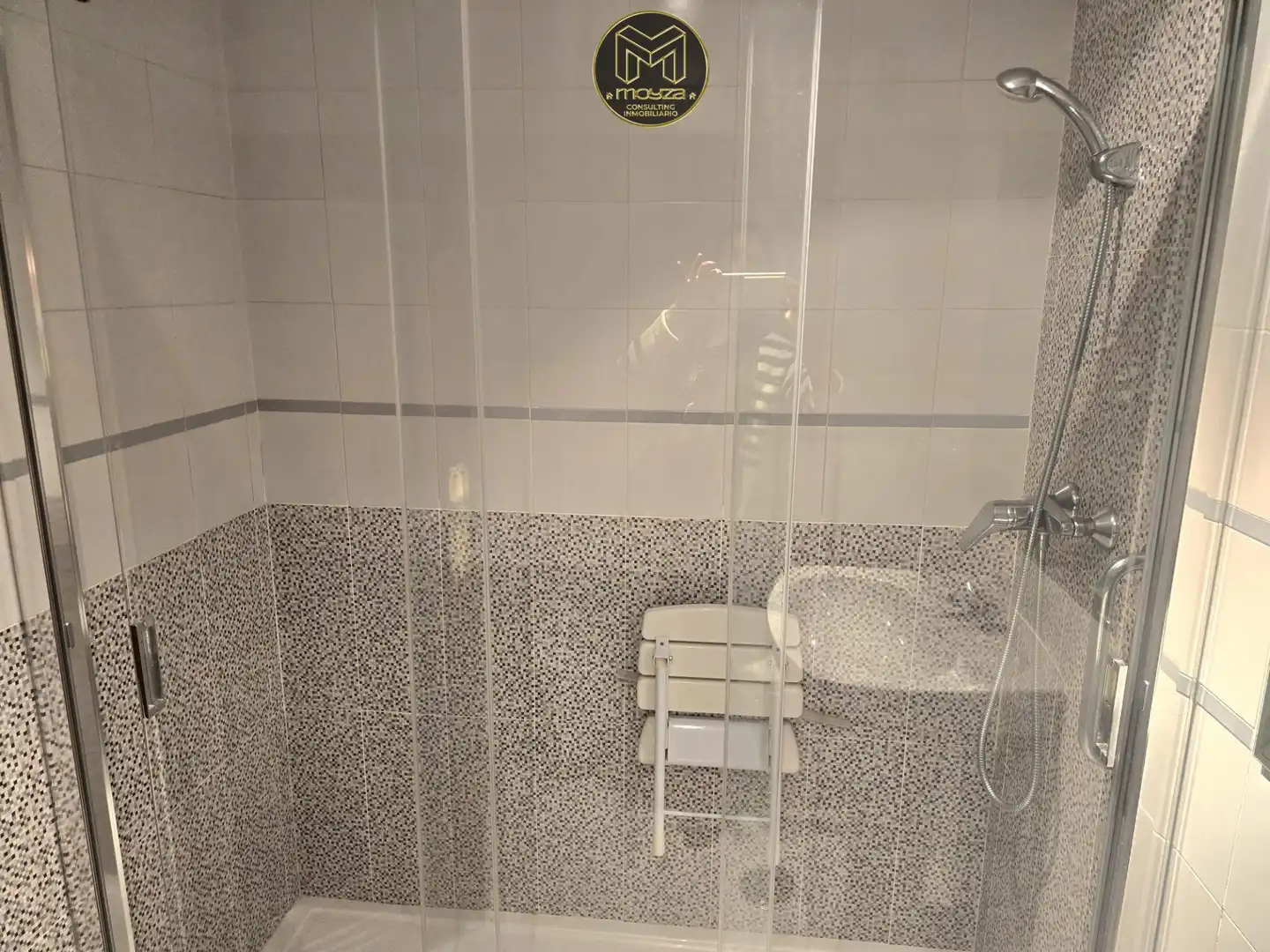 Bany de Pis en venda en Jaén amb Aire condicionat, Traster i Balcó