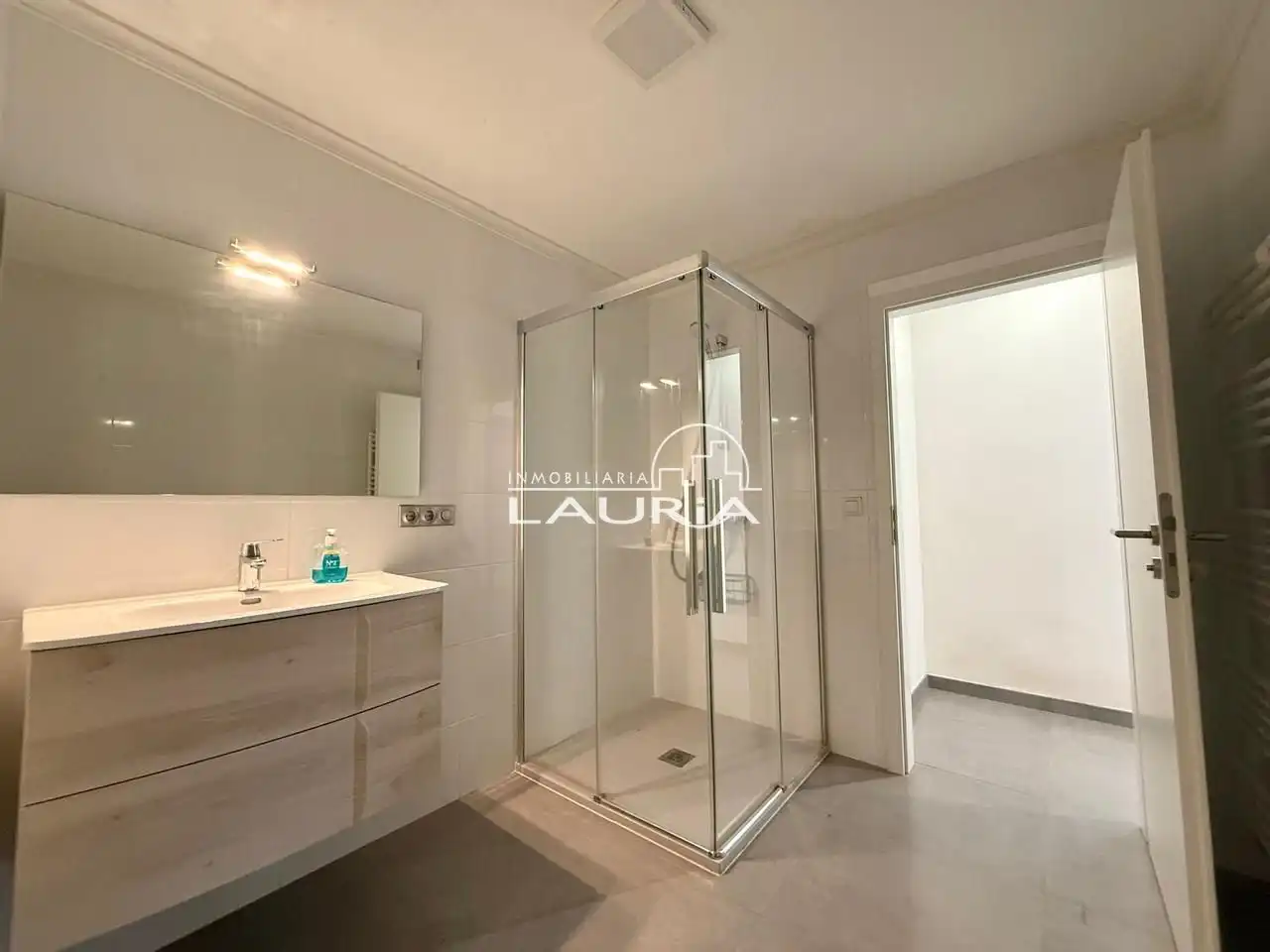 Baño de Finca rústica en venta en Teruel con Calefacción, Jardín privado y Terraza