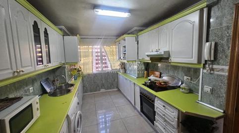 Foto 4 de Piso en venta en Numancia, Madrid