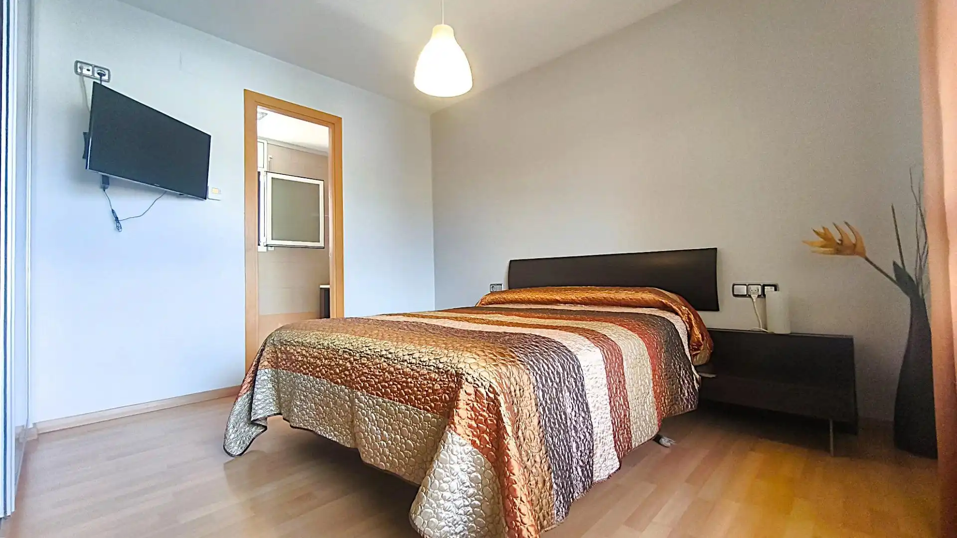 Schlafzimmer von Haus oder Chalet zum Verkauf in Sant Salvador de Guardiola mit Privatgarten, Terrasse und Schwimmbad