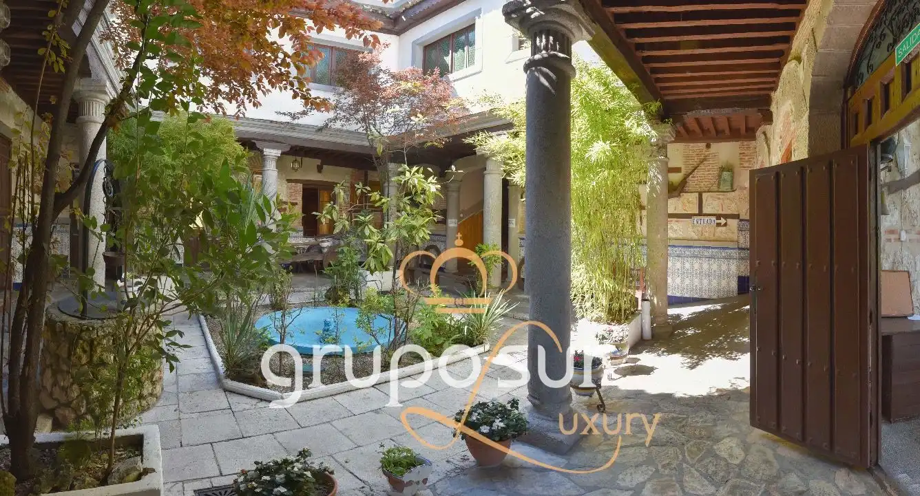 Garden of Country homes for sale in Olmedo  with Heating, Private garden and Parquet flooring