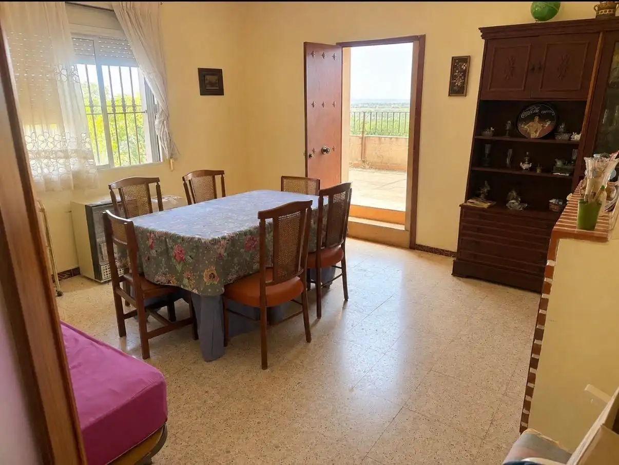 Comedor de Edificio en venta en Castilblanco de los Arroyos