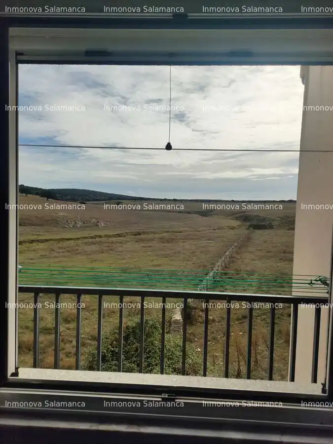 Casa o chalet en venta en Vecinos con Calefacción, Terraza y Trastero