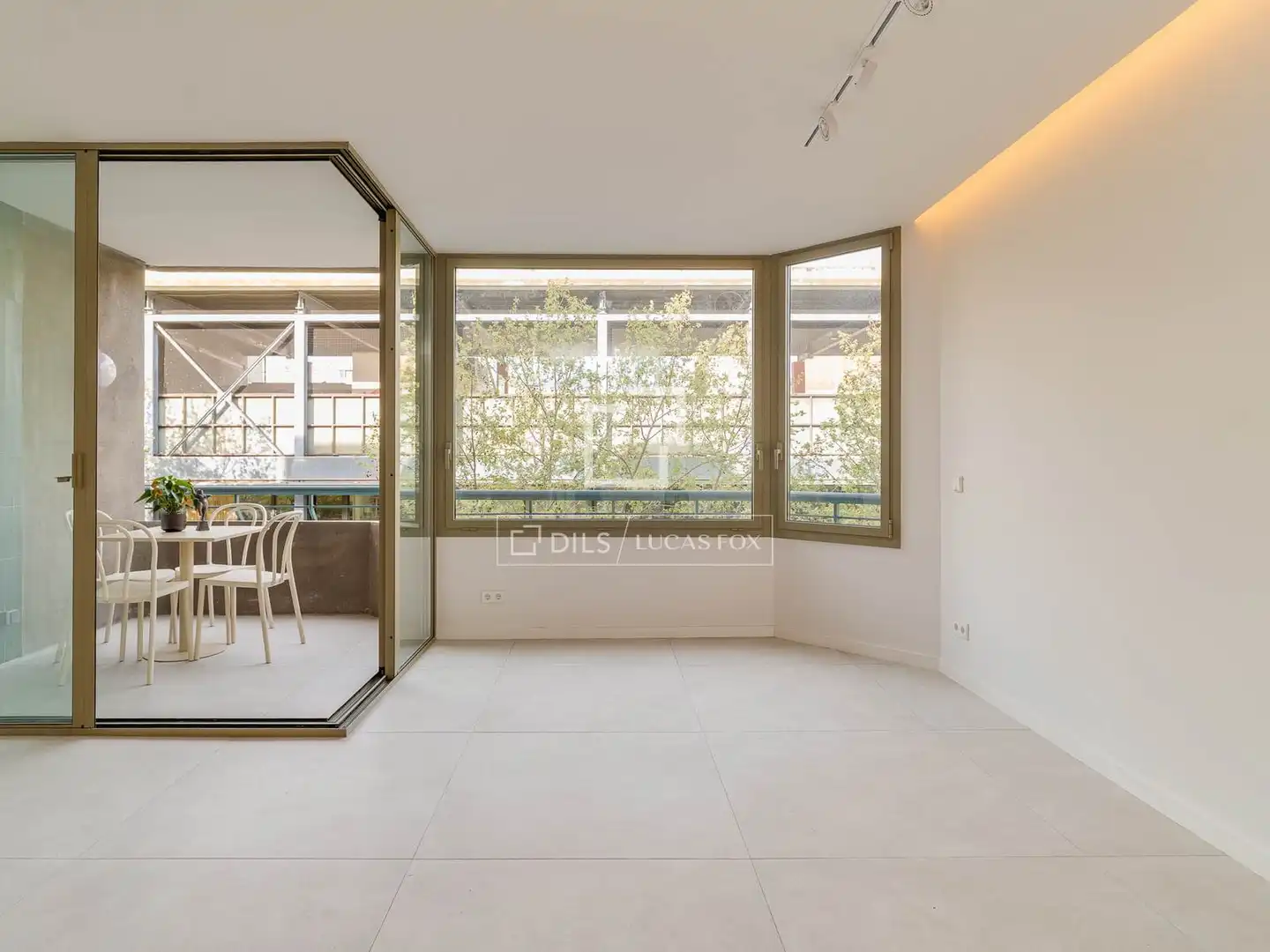Wohnzimmer von Wohnung zum Verkauf in Barcelona mit Heizung, Terrasse und Abstellraum
